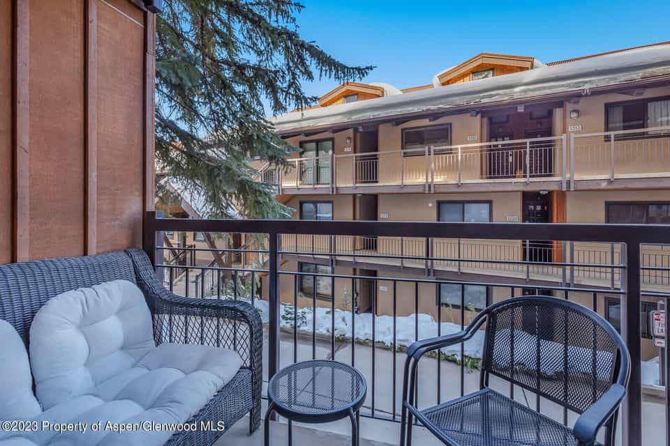 Condominium in Aspen, Colorado 11405456