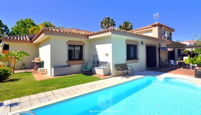 Будинок в Marbella, Andalucía 11406360
