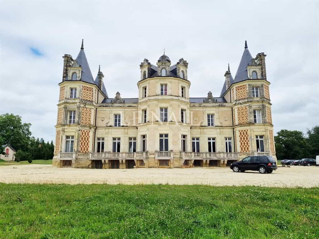 Dom w Angers, Pays de la Loire 11406398