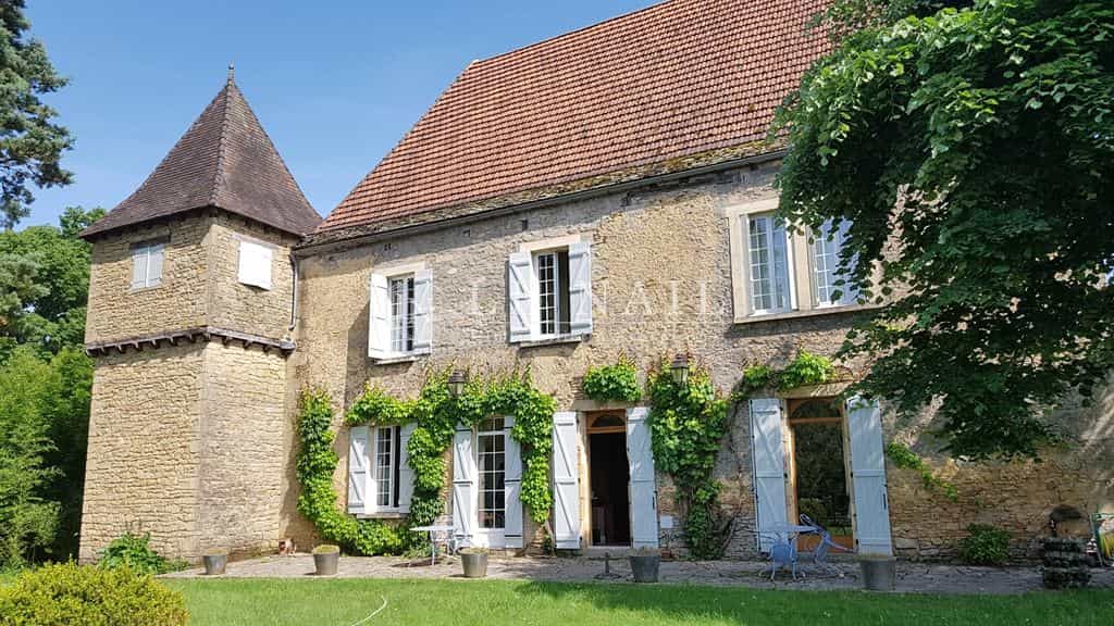 Rumah di Vitrac, Nouvelle-Aquitaine 11406401