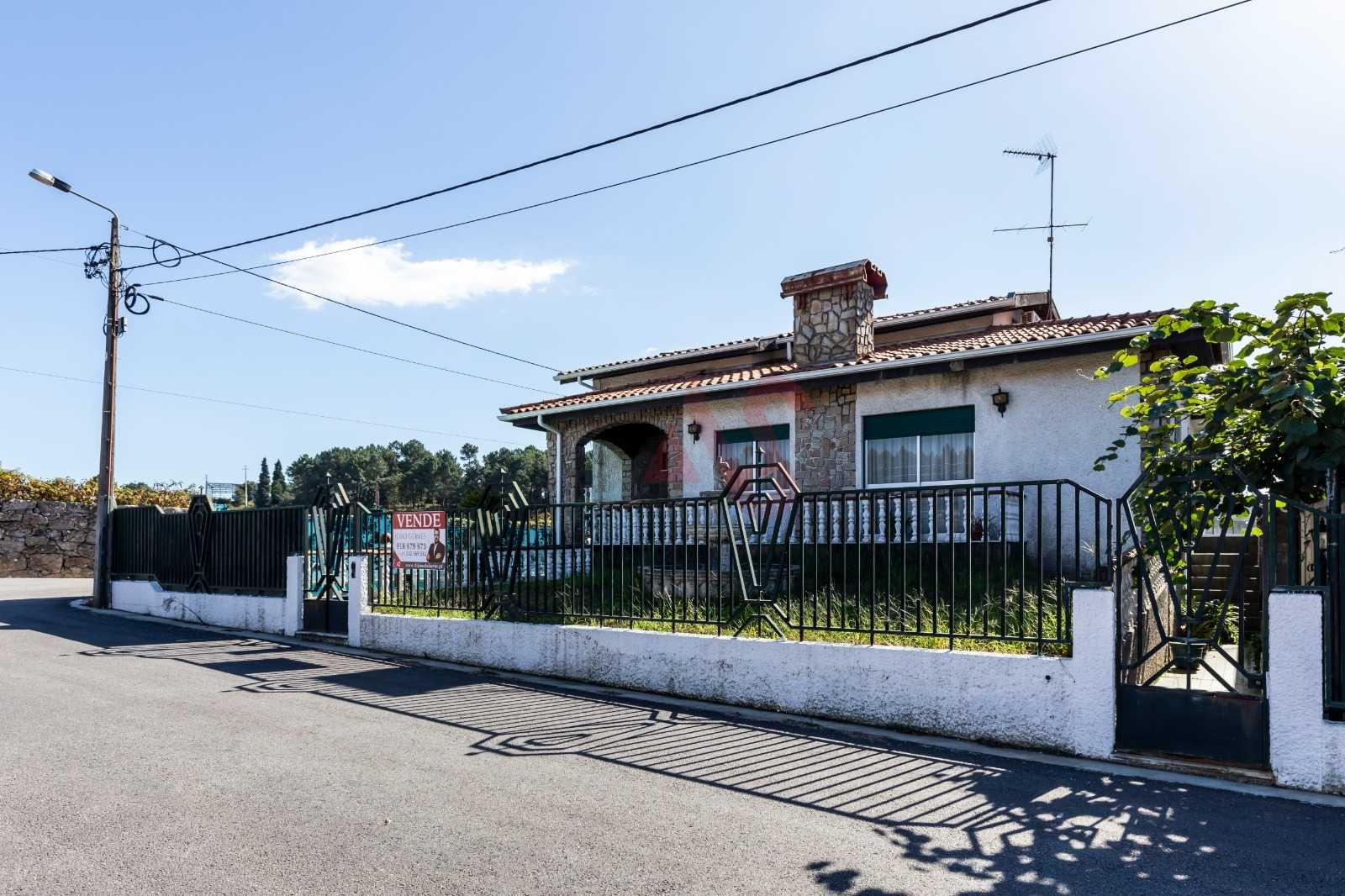House in Ninaes, Braga 11406486
