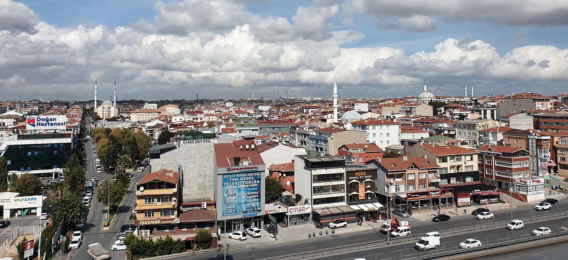 Pejabat dalam Safrakkoyu, Istanbul 11406943