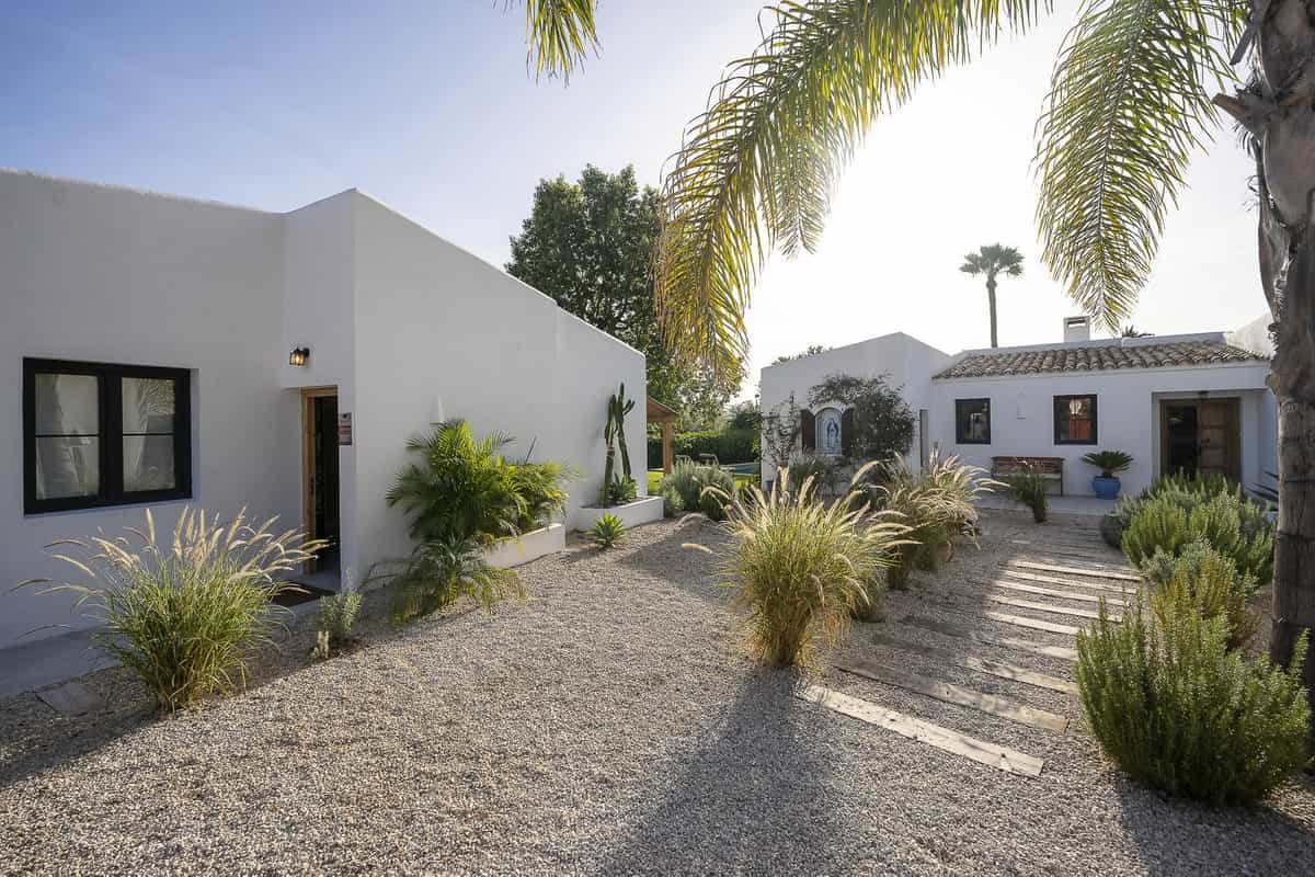 House in San Pedro de Alcantara, Andalusia 11407257