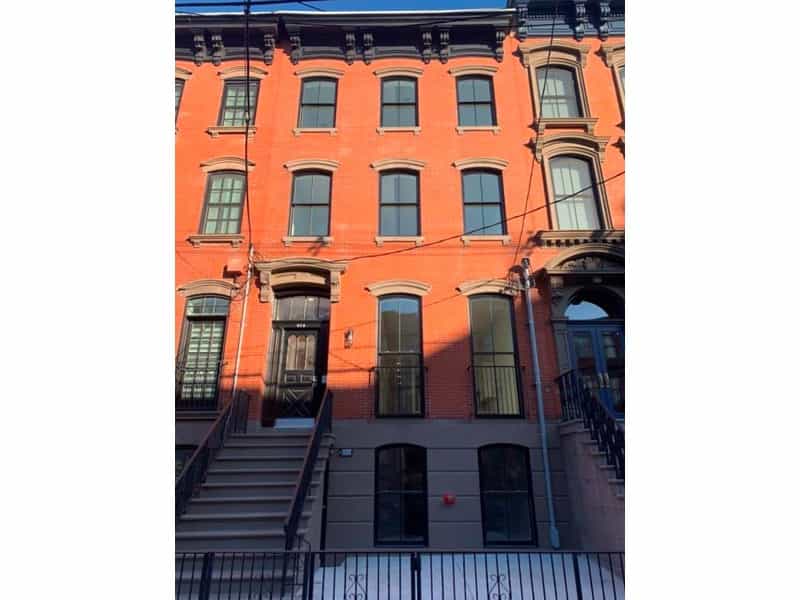 Condominium in Hoboken, New Jersey 11408065
