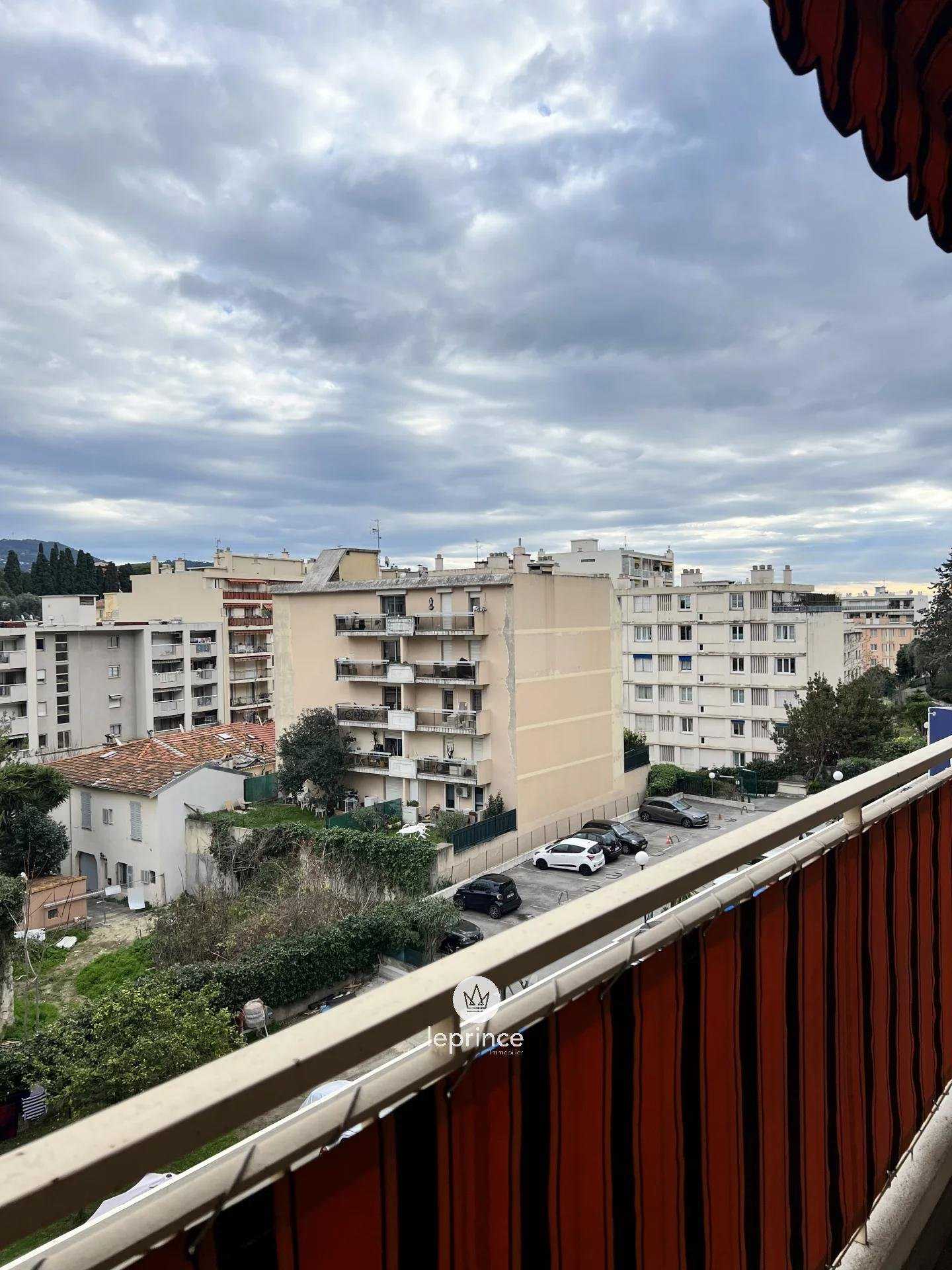 Condominio en Nice, Alpes-Maritimes 11408621