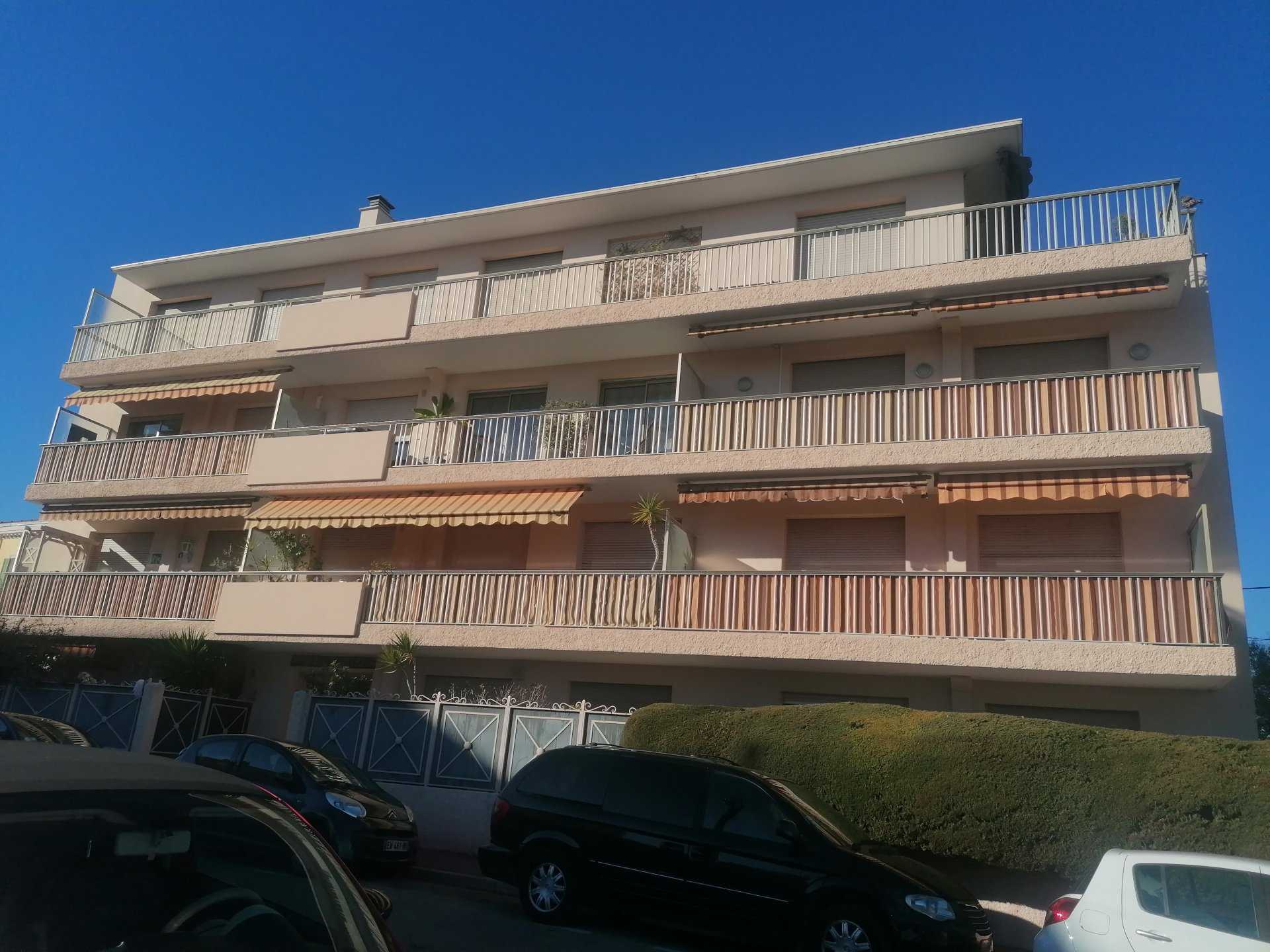 Résidentiel dans Cannes, Alpes-Maritimes 11408715