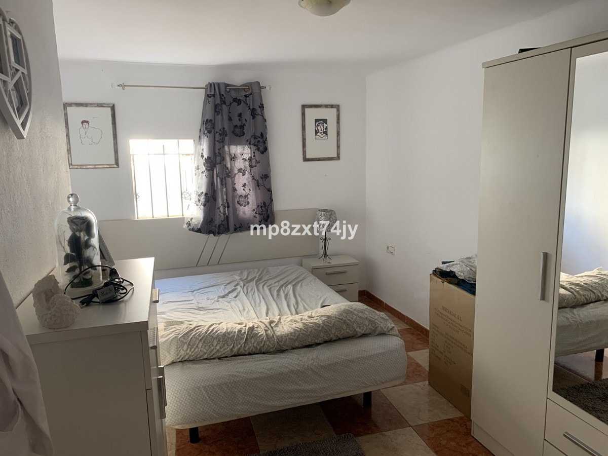 Condominium in Huertas Bajas, Andalusia 11409300