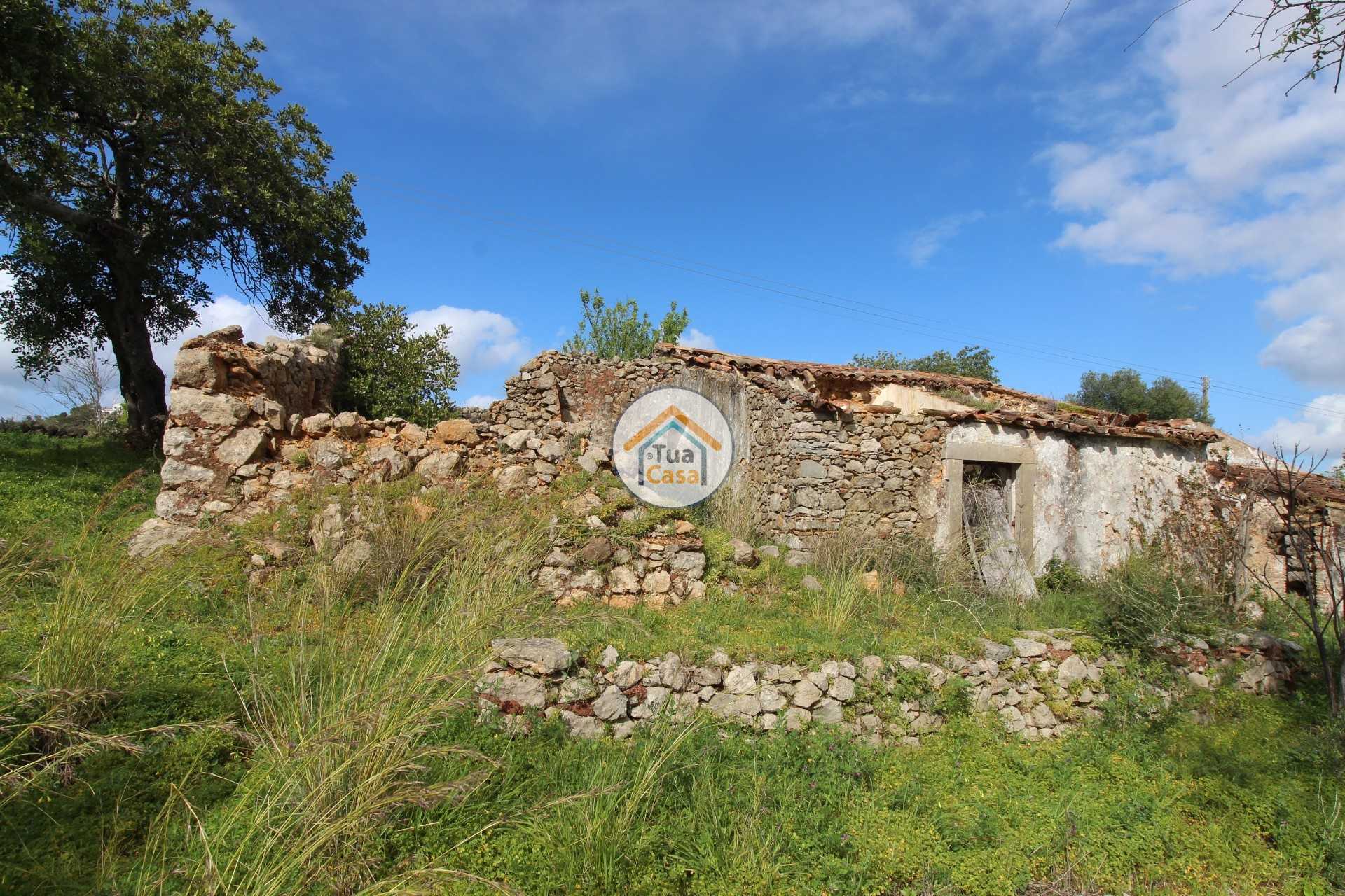 Terra no São Brás de Alportel, Faro District 11412182