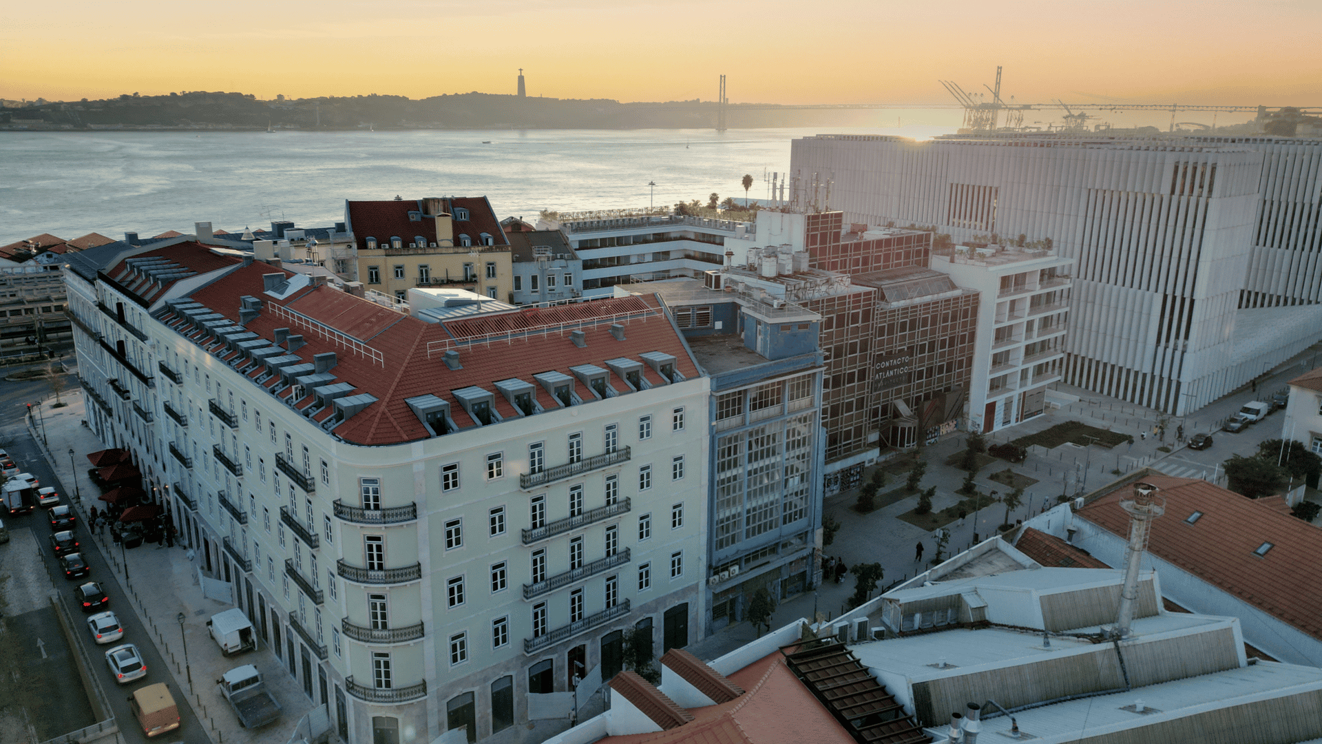 Inny w Lizbona, Lizbona 11489468