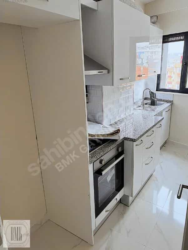 Condominium in , İstanbul 11490064
