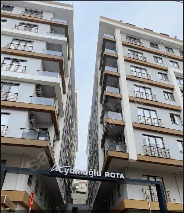 Condominium in Basibuyuk, Istanbul 11490066