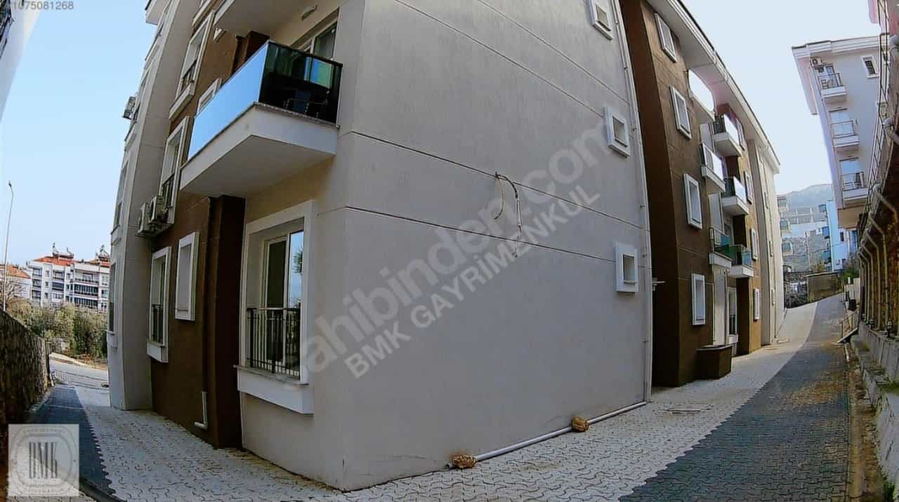 Condominium in Milas, Mugla 11490068