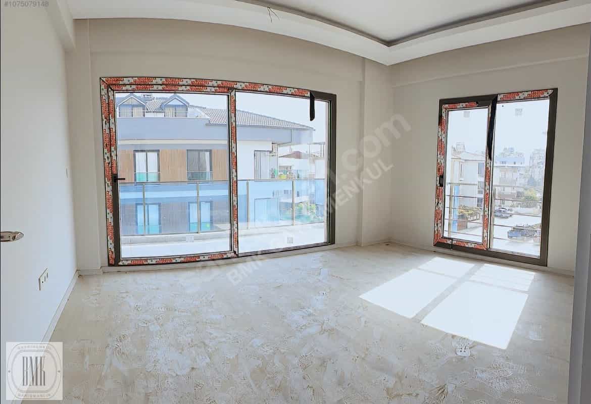 Condominium in Milas, Muğla 11490069