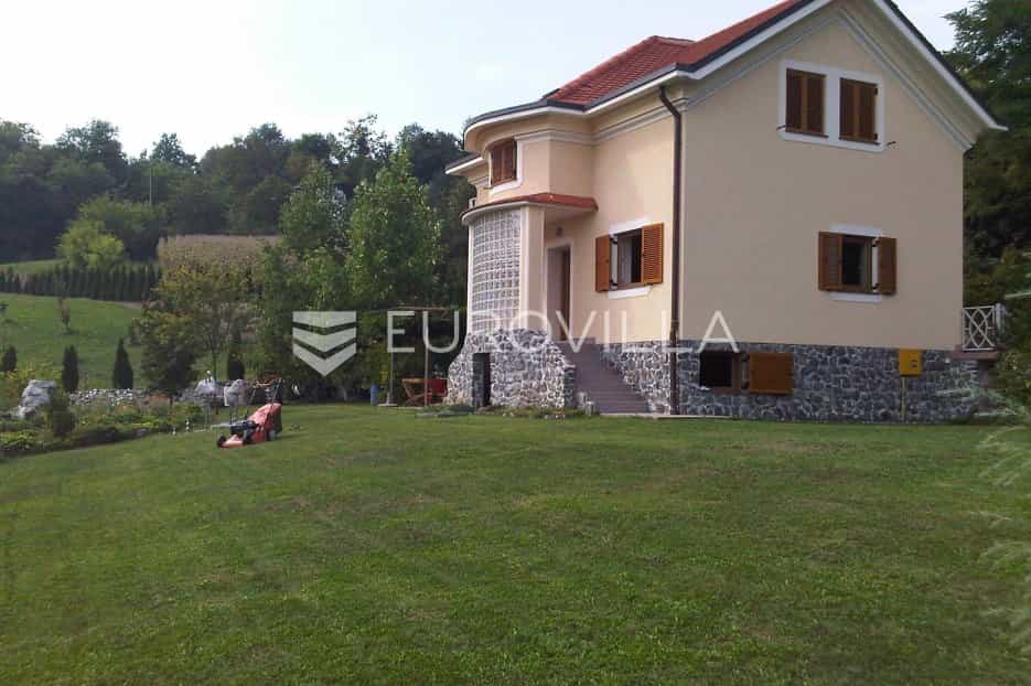σπίτι σε Tuhelj, Krapinsko-Zagorska Zupanija 11490427