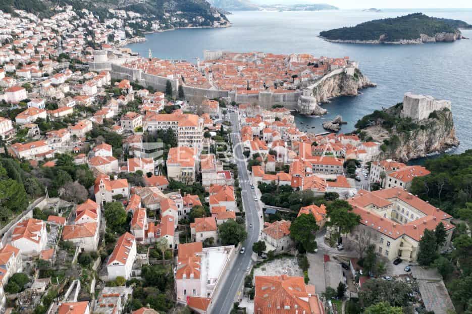 жилой дом в Dubrovnik, Dubrovačko-neretvanska županija 11490475