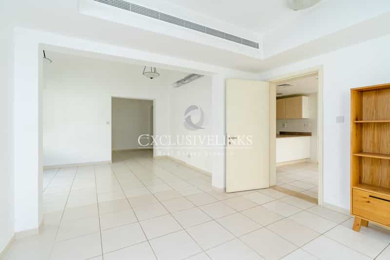 House in Dubai, Dubayy 11490619
