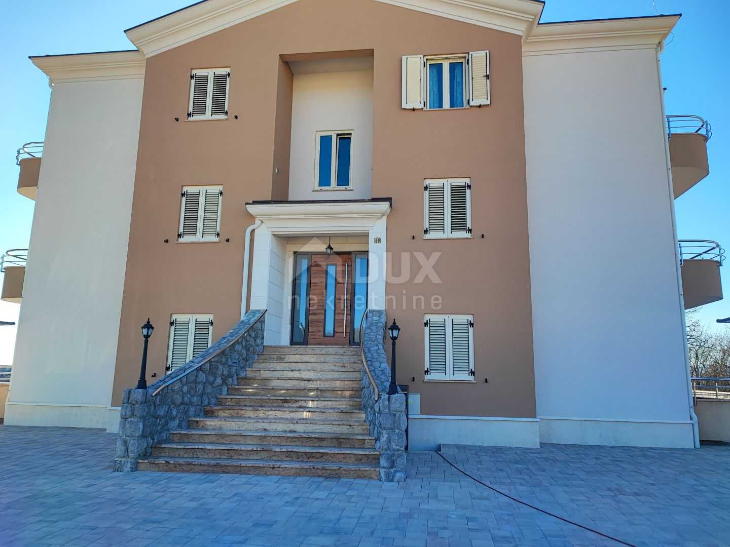 Condominium dans Hosti, Primorsko-Goranska Zupanija 11490799