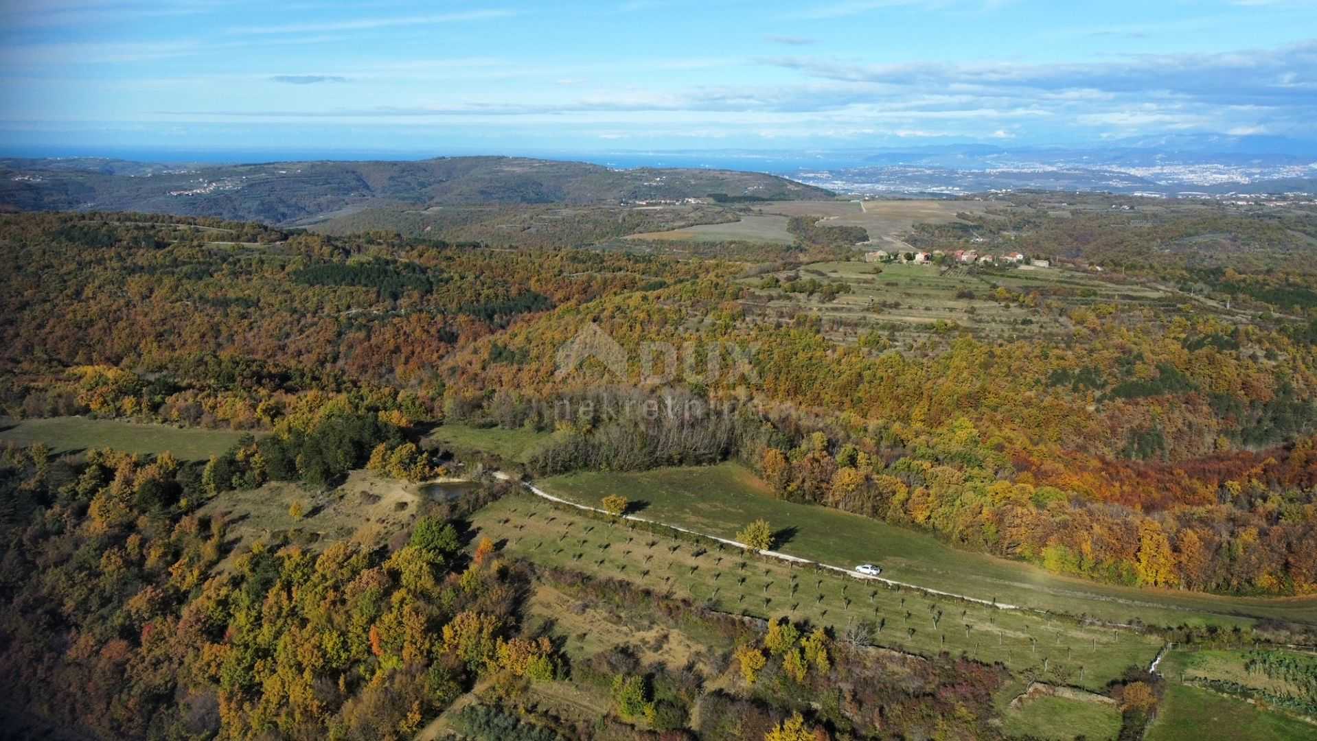 Land in Momjan, Istria County 11490957