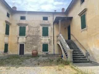 房子 在 Calci, Tuscany 11490987