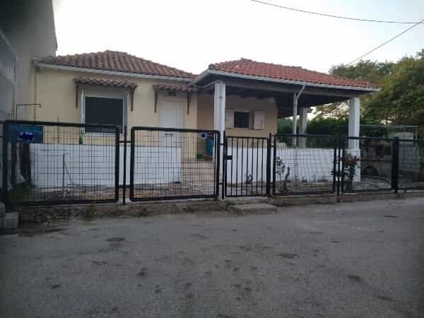 House in Antirrio, Dytiki Ellada 11491297