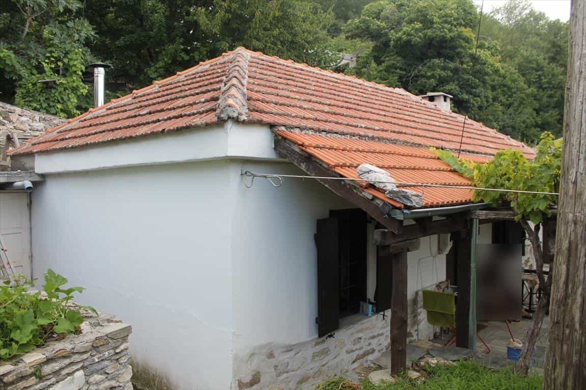 House in Pinakates, Thessalia 11491470