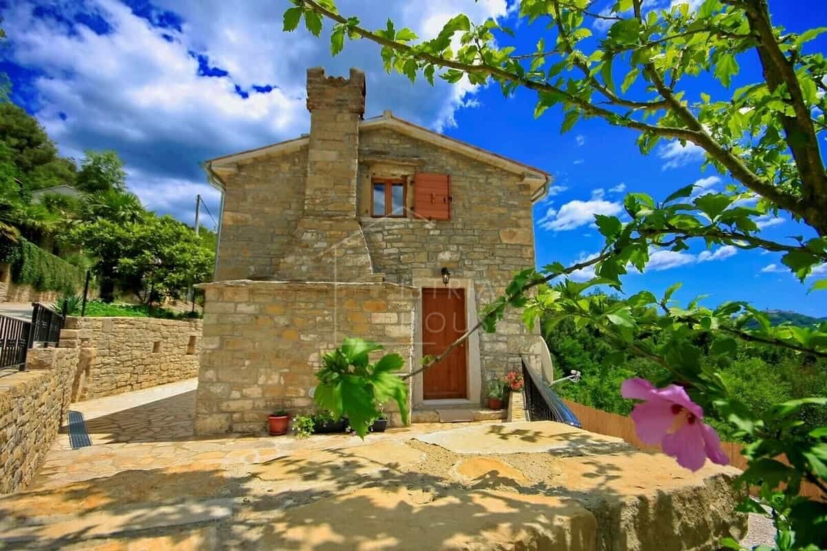 casa en Motovun, Istria County 11491838