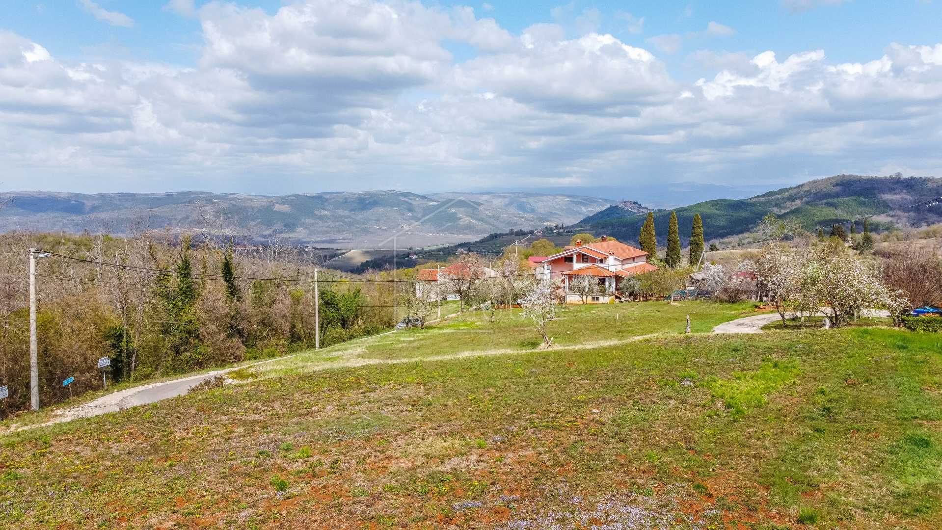 Land in Motovun, Istarska Zupanija 11491866