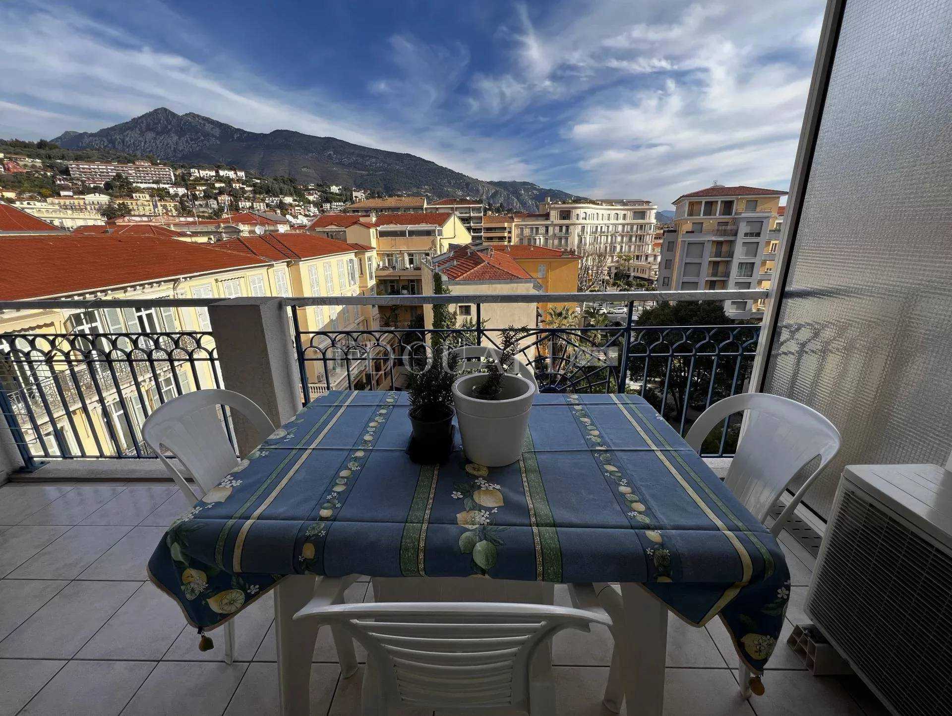 Condominium in Menton, Provence-Alpes-Cote d'Azur 11492360