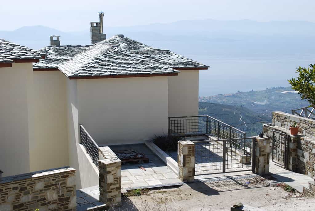 σπίτι σε Πινακάτες, Θεσσαλία 11493235