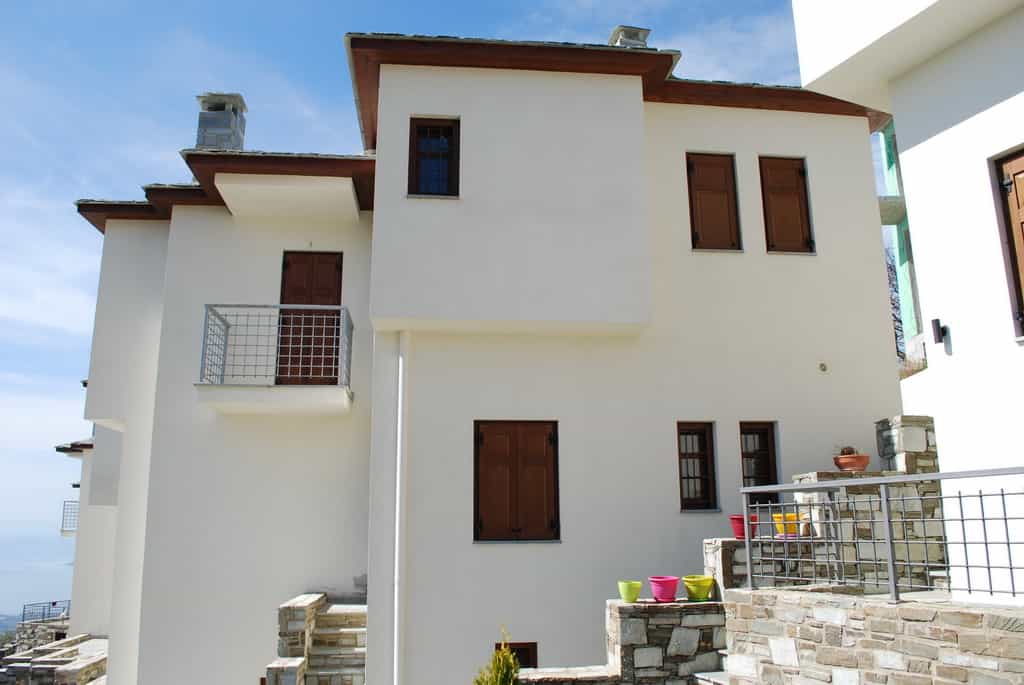 집 에 피나카테스, 테살리아 11493235