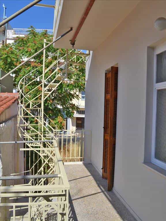 House in Patra,  11493271