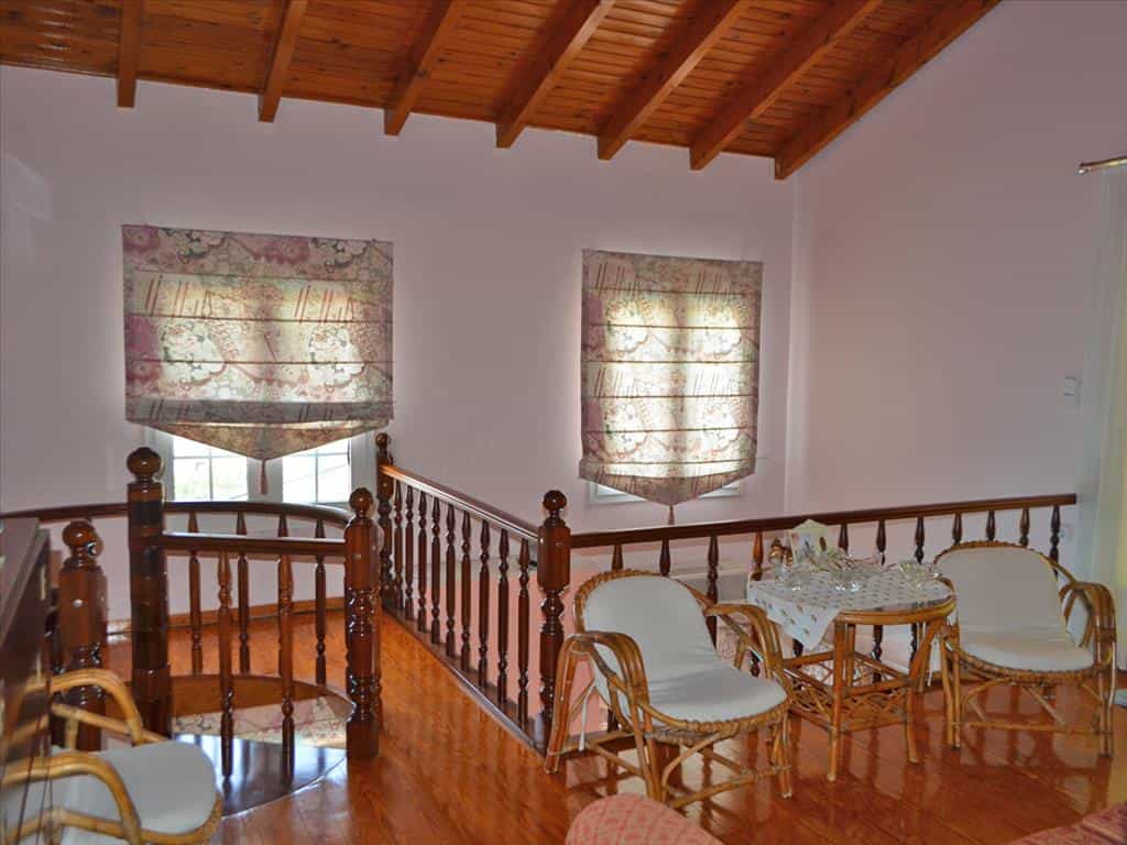 House in Chalcis,  11493635