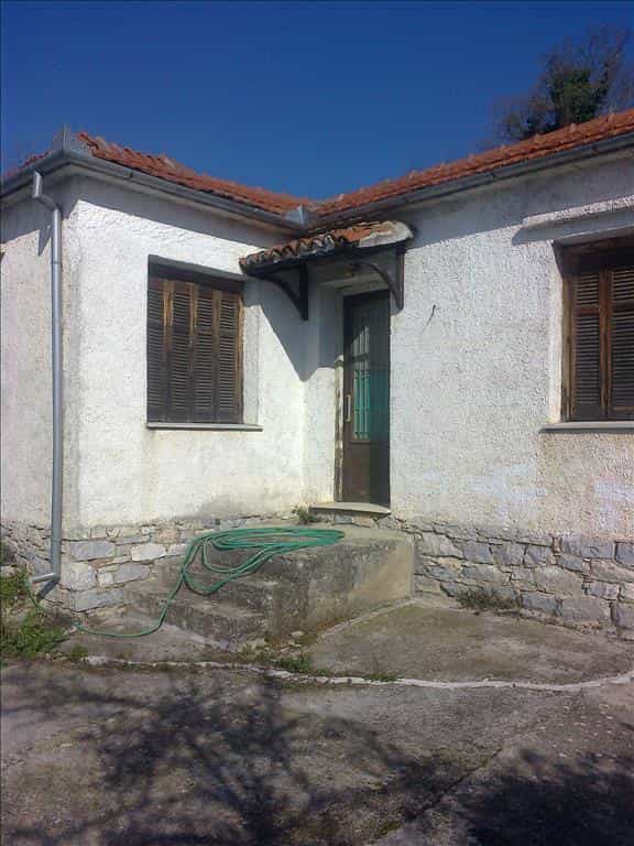 Hus i Giannitsou, Sterea Ellada 11493784