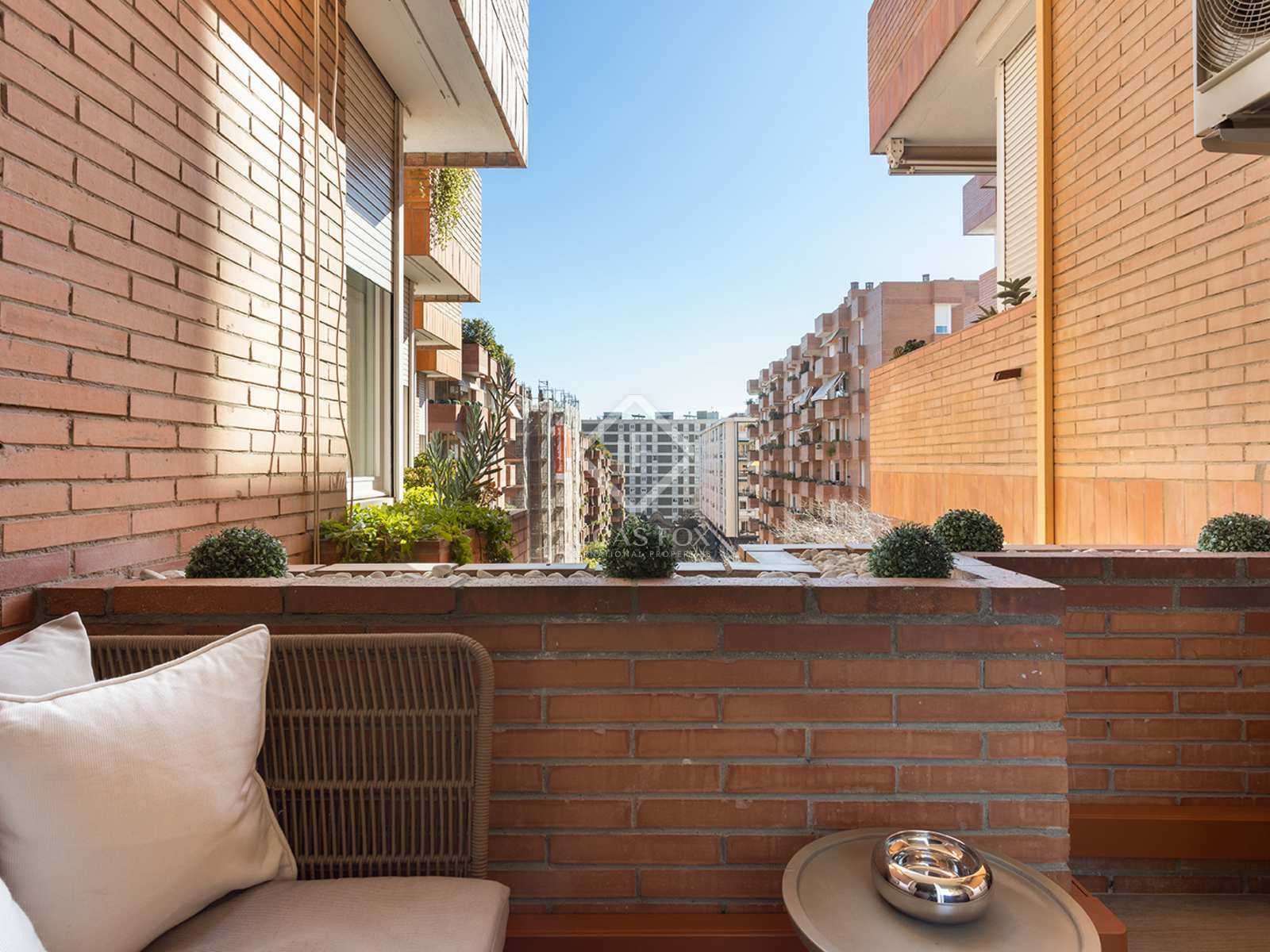 Condominium in Barcelona, Catalonia 11494316