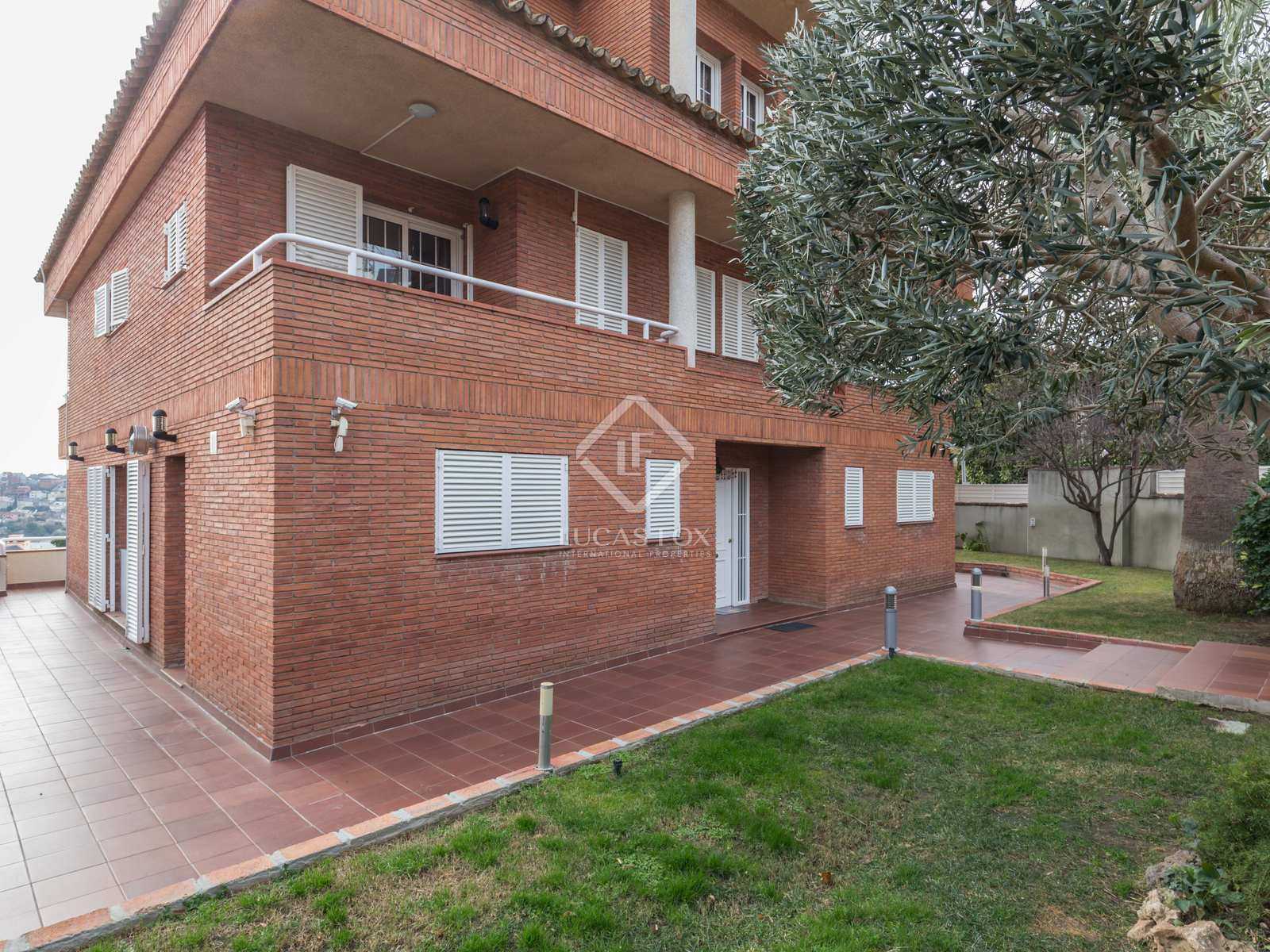 House in Sant Just Desvern, Catalonia 11494533