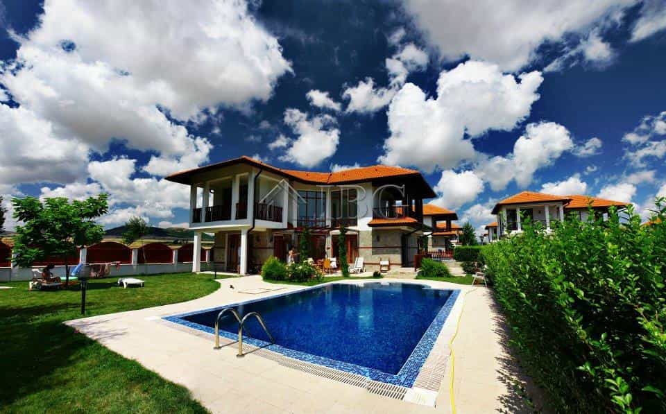 House in Aheloy, Burgas 11495120
