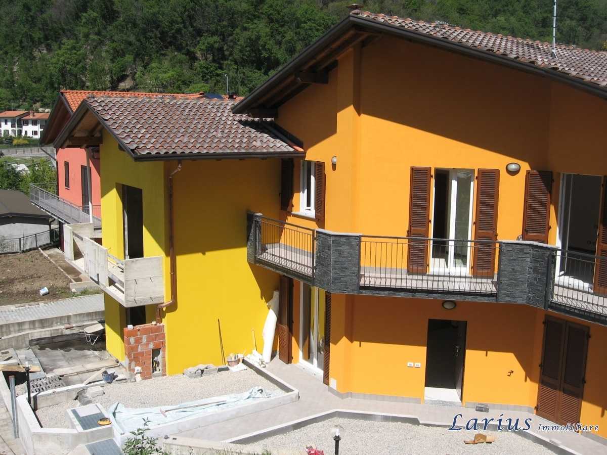 жилой дом в , Lombardy 11497133