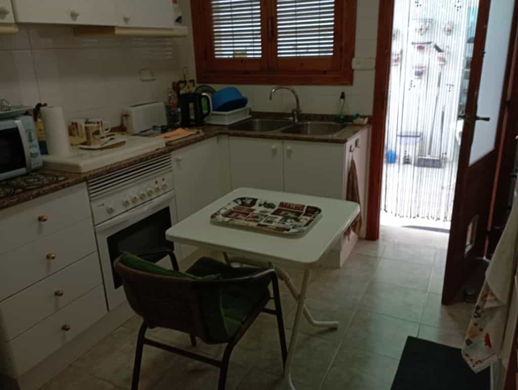 rumah dalam Oliva, Valencia 11498887