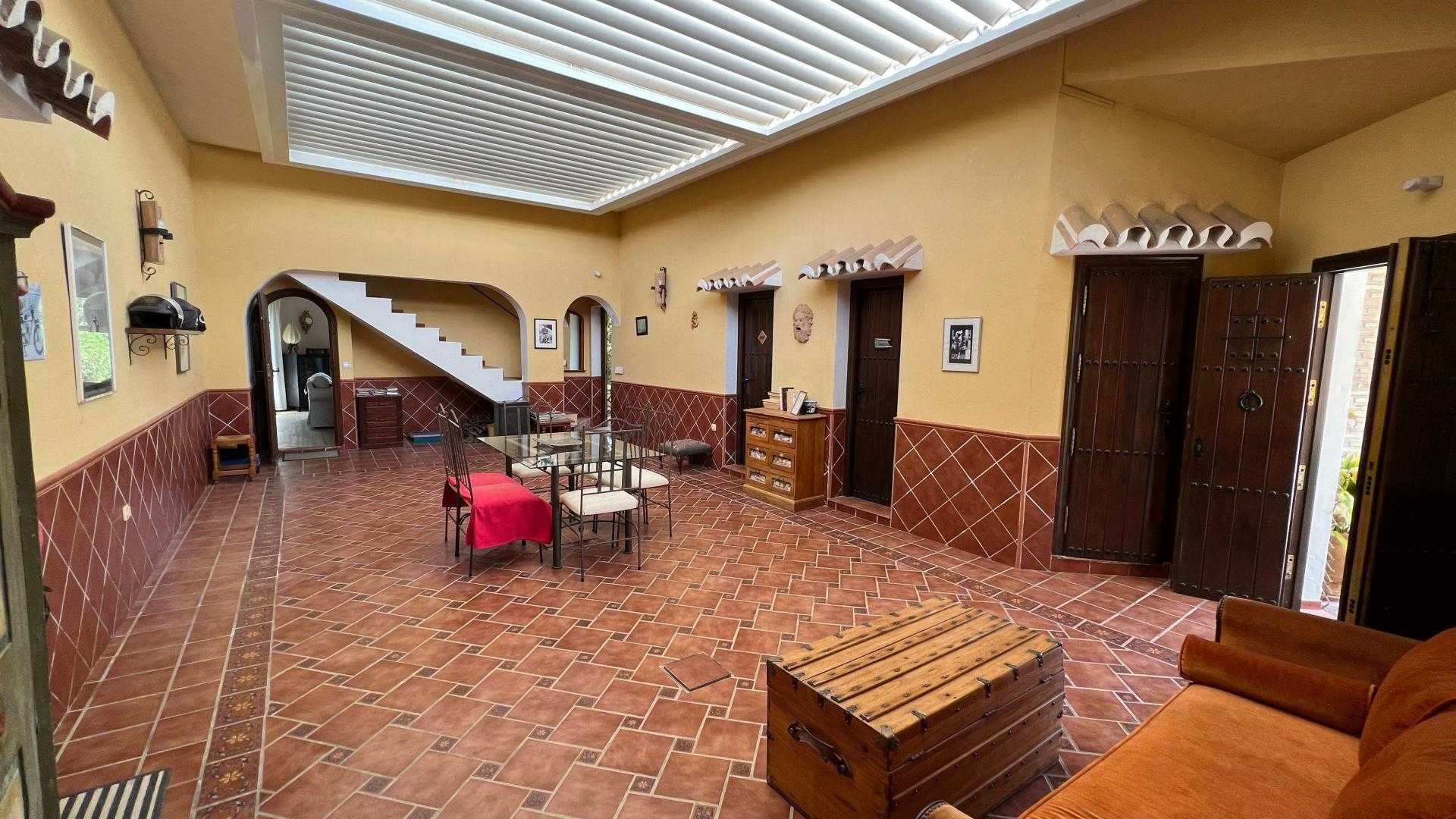 Talo sisään Alhaurin el Grande, Andalusia 11501999