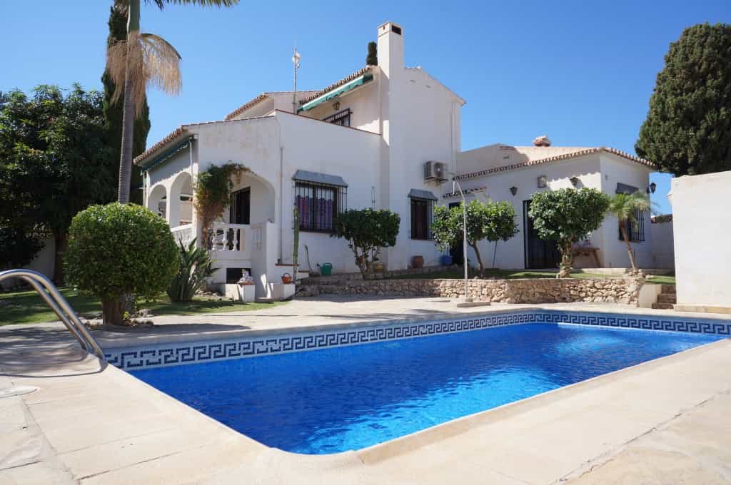Rumah di Churriana, Andalusia 11502033