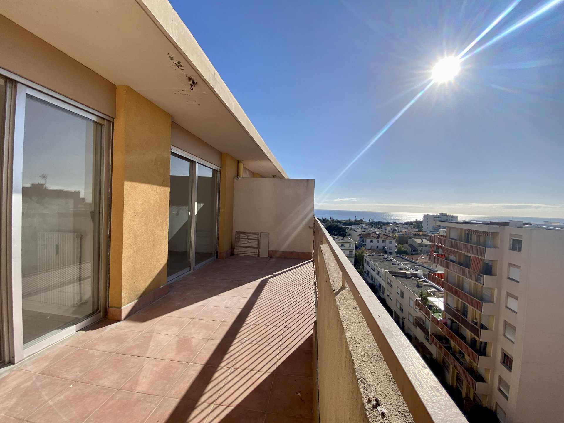 Condominium in La Californie, Provence-Alpes-Cote d'Azur 11502454