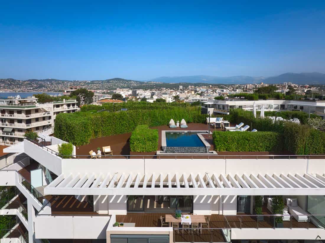 Condominium in Antibes, Provence-Alpes-Cote d'Azur 11502461