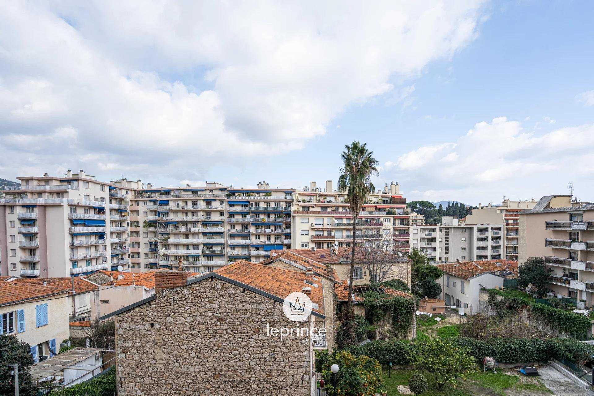Condominium in Le Ray, Provence-Alpes-Cote d'Azur 11502472