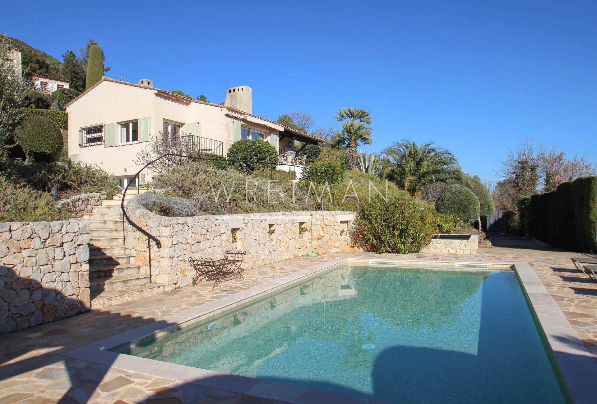 House in Le Tignet, Provence-Alpes-Cote d'Azur 11502478