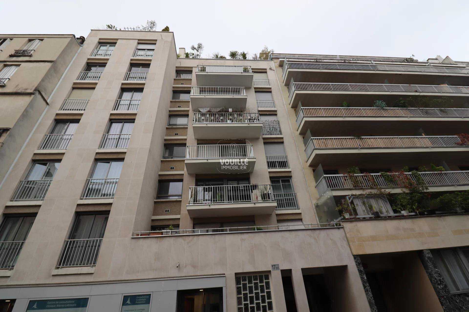 Condominium in Paris 15ème, Paris 11502541