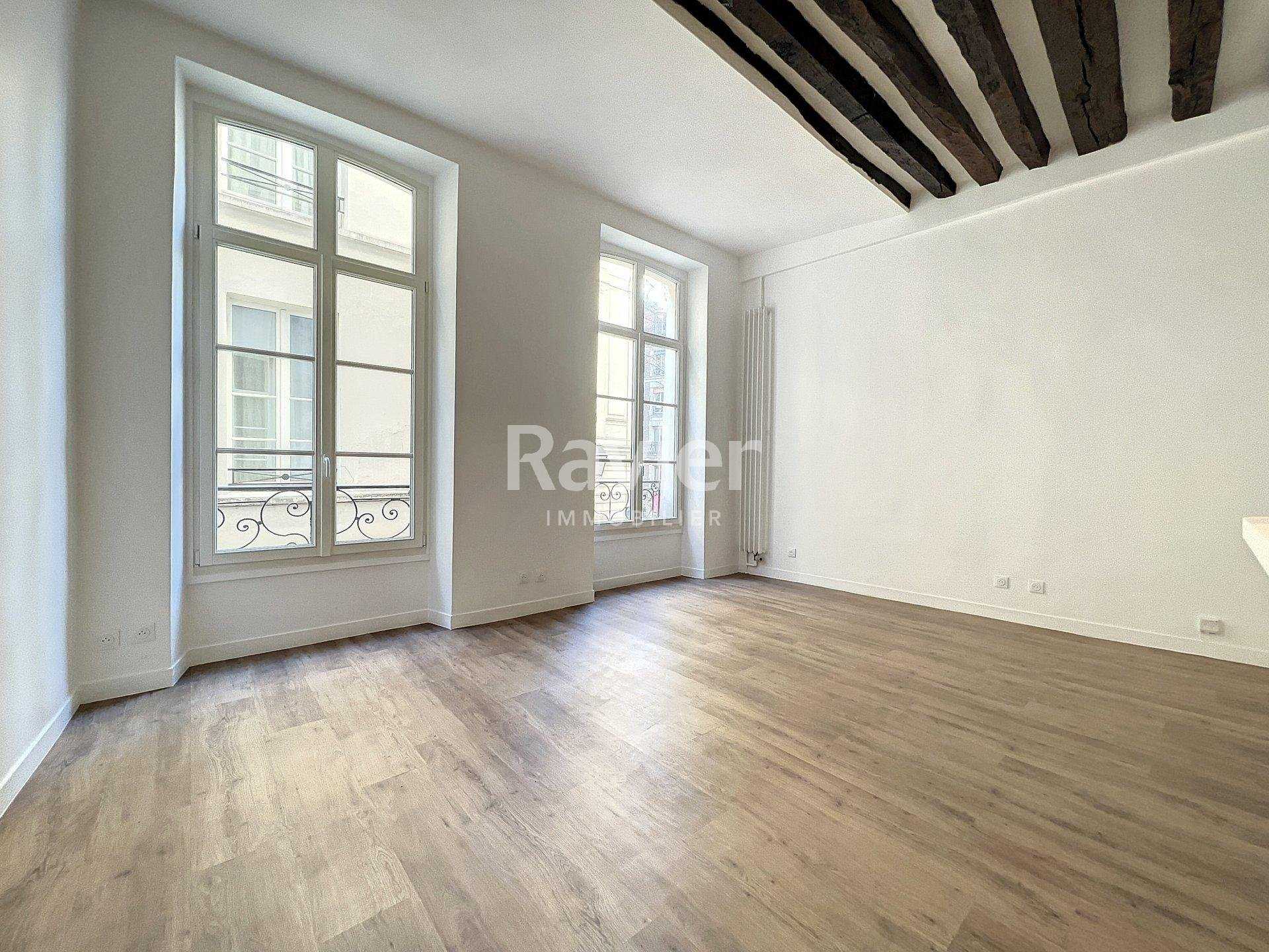 Condominium in Paris, Ile-de-France 11502631