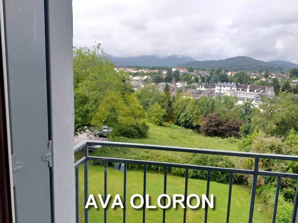 Residenziale nel Oloron-Sainte-Marie, Pyrénées-Atlantiques 11502667