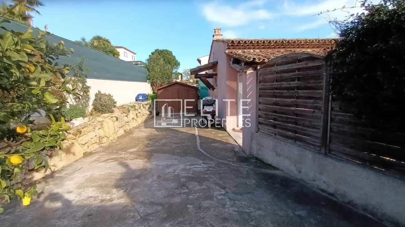 Pelbagai Rumah dalam La Roquette-sur-Siagne, Provence-Alpes-Côte d'Azur 11502728