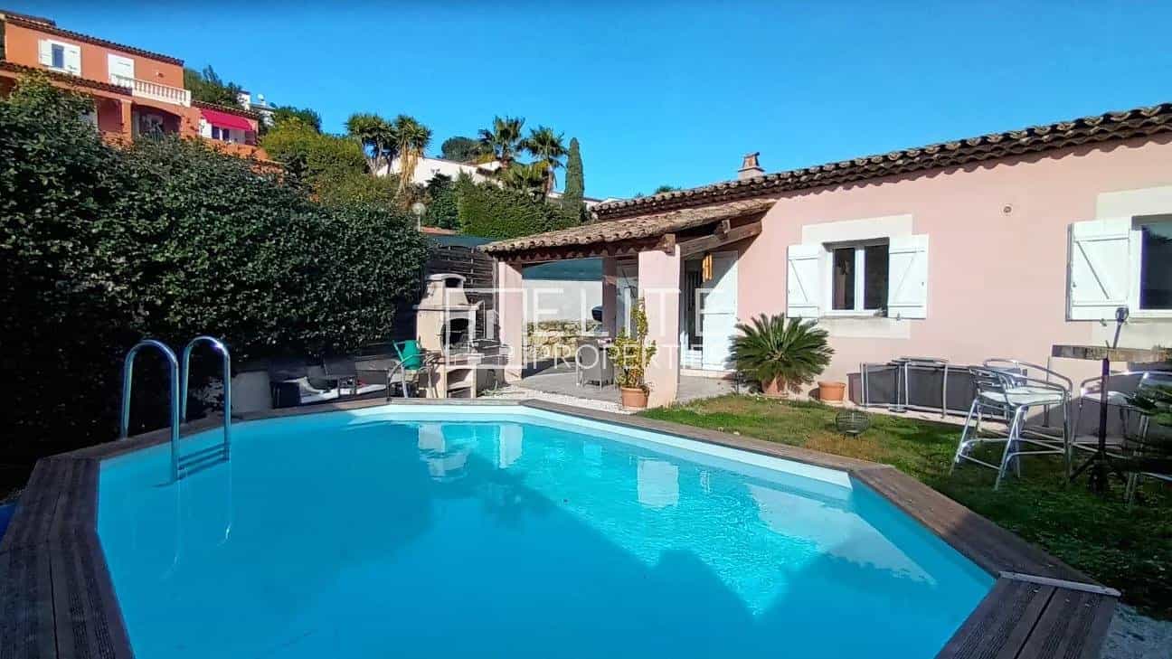 Multiple Houses in La Roquette-sur-Siagne, Provence-Alpes-Cote d'Azur 11502728