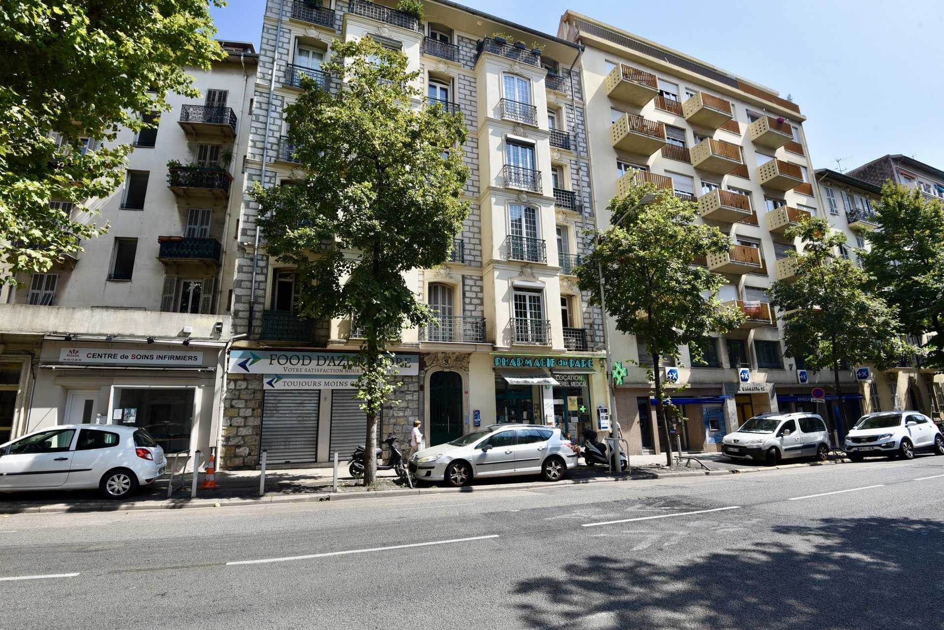 Eigentumswohnung im Nice, Alpes-Maritimes 11502764